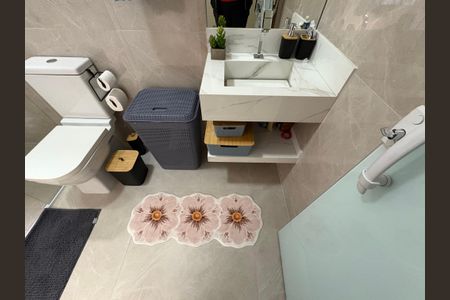 Casa à venda com 183m², 3 quartos e 2 vagas Casa à venda com 183m², 3 quartos e 2 vagasBanheiro