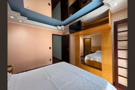 Casa à venda com 183m², 3 quartos e 2 vagas Casa à venda com 183m², 3 quartos e 2 vagasSuite