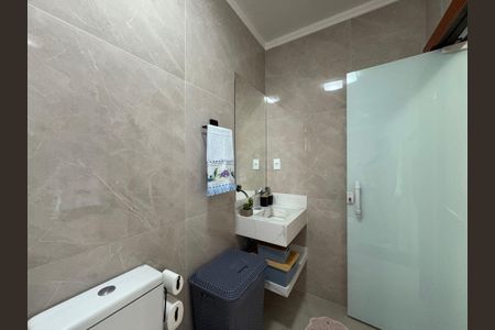 Casa à venda com 183m², 3 quartos e 2 vagas Casa à venda com 183m², 3 quartos e 2 vagasBanheiro