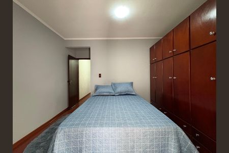 Casa à venda com 183m², 3 quartos e 2 vagas Casa à venda com 183m², 3 quartos e 2 vagasQuarto 2