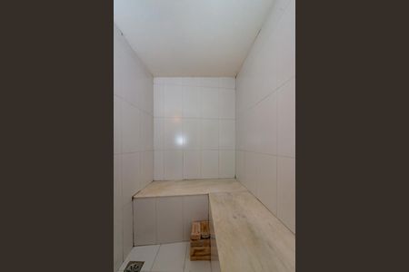 Casa à venda com 700m², 4 quartos e 6 vagas Casa à venda com 700m², 4 quartos e 6 vagasSaúna