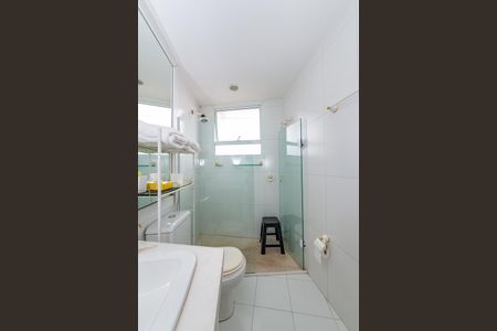 Casa à venda com 700m², 4 quartos e 6 vagas Casa à venda com 700m², 4 quartos e 6 vagasBanheiro da Suíte 3