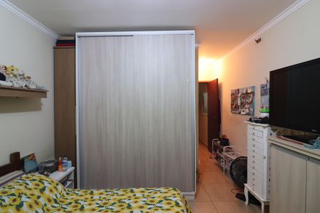 Casa à venda com 195m², 4 quartos e 3 vagasSuíte 1