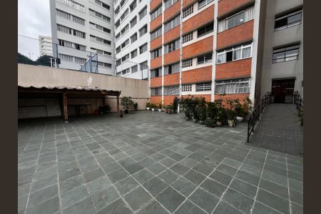 Apartamento à venda com 78m², 2 quartos e sem vagaÁrea externa