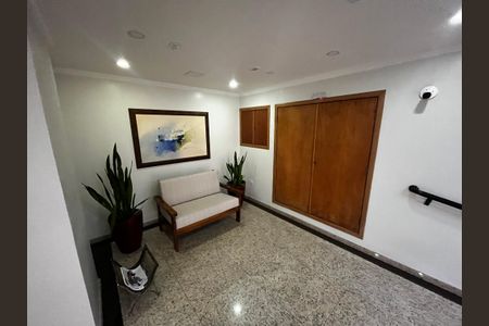 Apartamento à venda com 78m², 2 quartos e sem vagaHall de entrada