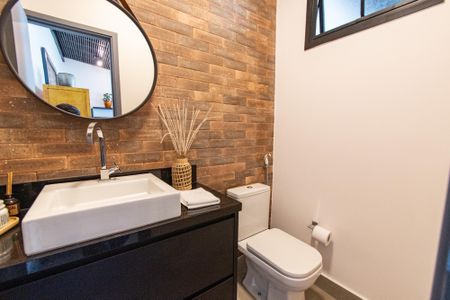 Casa à venda com 300m², 3 quartos e 4 vagas Casa à venda com 300m², 3 quartos e 4 vagasLavabo da Área Gourmet