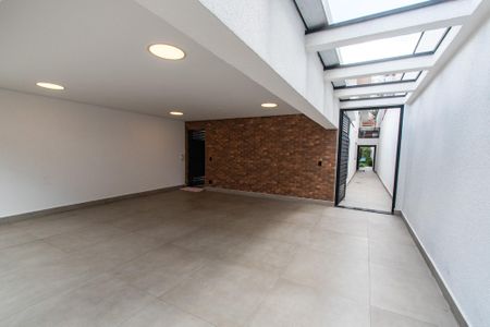 Casa à venda com 300m², 3 quartos e 4 vagas Casa à venda com 300m², 3 quartos e 4 vagasGaragem