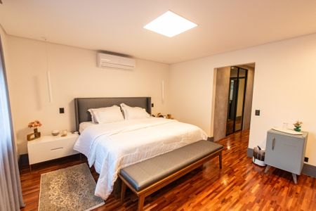 Casa à venda com 300m², 3 quartos e 4 vagas Casa à venda com 300m², 3 quartos e 4 vagasSuíte