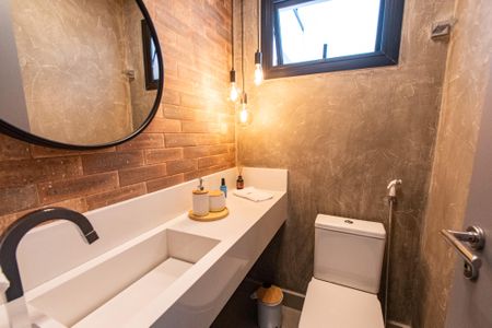 Casa à venda com 300m², 3 quartos e 4 vagas Casa à venda com 300m², 3 quartos e 4 vagasLavabo