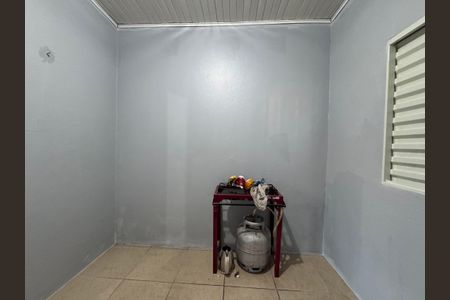 Casa para alugar com 60m², 2 quartos e 2 vagas Casa para alugar com 60m², 2 quartos e 2 vagasQuarto 2
