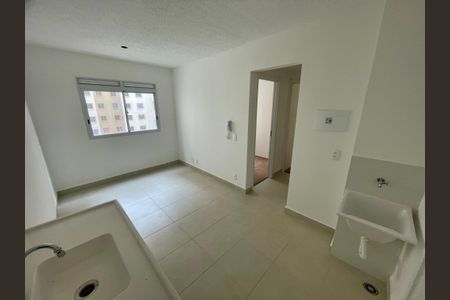 Apartamento à venda com 32m², 2 quartos e sem vaga Apartamento à venda com 32m², 2 quartos e sem vagaSala