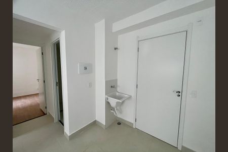 Apartamento à venda com 32m², 2 quartos e sem vaga Apartamento à venda com 32m², 2 quartos e sem vagaÁrea de Serviço