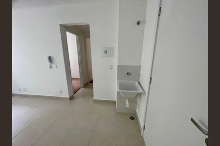 Apartamento à venda com 32m², 2 quartos e sem vaga Apartamento à venda com 32m², 2 quartos e sem vagaÁrea de Serviço