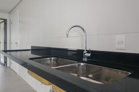 Apartamento à venda com 330m², 4 quartos e 4 vagas Apartamento à venda com 330m², 4 quartos e 4 vagasCozinha