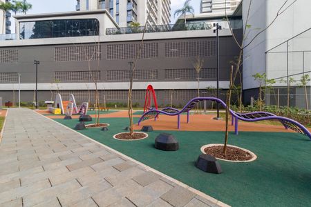 Apartamento à venda com 330m², 4 quartos e 4 vagas Apartamento à venda com 330m², 4 quartos e 4 vagasÁrea comum