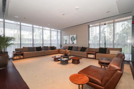 Apartamento à venda com 330m², 4 quartos e 4 vagas Apartamento à venda com 330m², 4 quartos e 4 vagasÁrea comum - Salão de festas