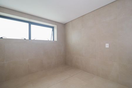 Apartamento à venda com 330m², 4 quartos e 4 vagas Apartamento à venda com 330m², 4 quartos e 4 vagasBanheiro da Suíte 1