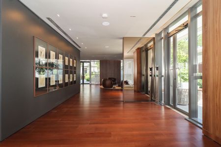 Apartamento à venda com 330m², 4 quartos e 4 vagas Apartamento à venda com 330m², 4 quartos e 4 vagasÁrea comum - Salão de festas