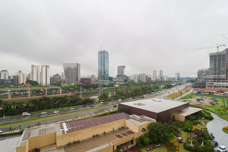 Apartamento à venda com 330m², 4 quartos e 4 vagas Apartamento à venda com 330m², 4 quartos e 4 vagasVista da Suíte 2