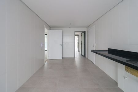 Apartamento à venda com 330m², 4 quartos e 4 vagas Apartamento à venda com 330m², 4 quartos e 4 vagasCozinha