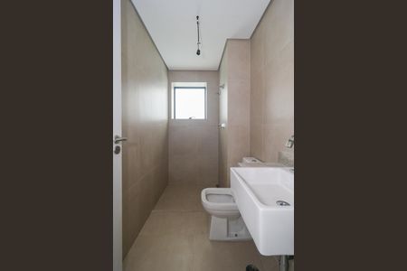 Apartamento à venda com 330m², 4 quartos e 4 vagas Apartamento à venda com 330m², 4 quartos e 4 vagasBanheiro da Suíte 2