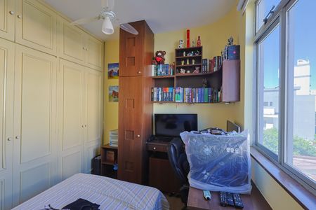 Apartamento à venda com 125m², 3 quartos e 2 vagasQuarto 1