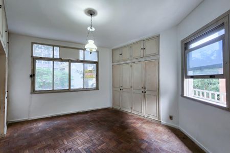 Apartamento à venda com 191m², 4 quartos e 1 vagaSuíte