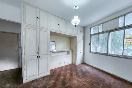 Apartamento à venda com 191m², 4 quartos e 1 vagaSuíte