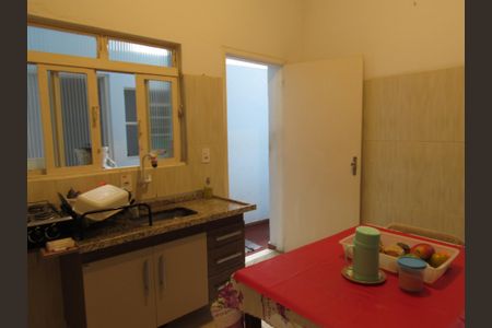 Casa à venda com 250m², 1 quarto e 4 vagasCozinha