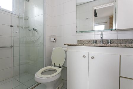Apartamento à venda com 92m², 3 quartos e 2 vagas Apartamento à venda com 92m², 3 quartos e 2 vagasBanheiro da Suíte