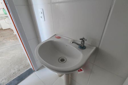 Apartamento à venda com 38m², 2 quartos e sem vaga Apartamento à venda com 38m², 2 quartos e sem vagaBanheiro