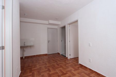 Sala de apartamento para alugar com 2 quartos, 38m² em Fazenda da Juta, São Paulo