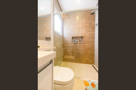 Casa de condomínio à venda com 385m², 4 quartos e 4 vagas Casa de condomínio à venda com 385m², 4 quartos e 4 vagasBanheiro da Suíte 4