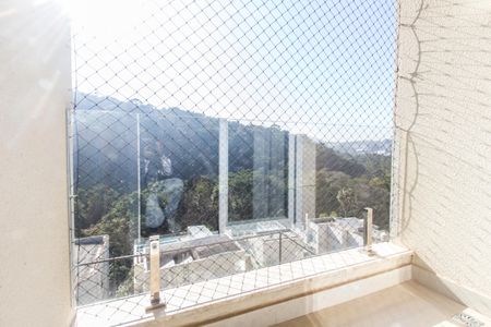 Casa de condomínio à venda com 385m², 4 quartos e 4 vagas Casa de condomínio à venda com 385m², 4 quartos e 4 vagasVaranda da Suíte