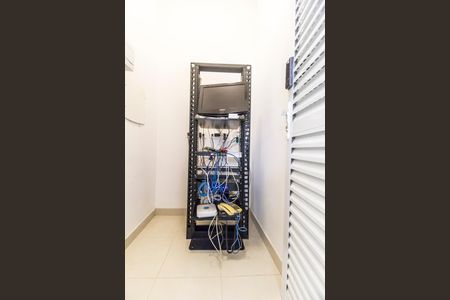 Casa de condomínio à venda com 385m², 4 quartos e 4 vagas Casa de condomínio à venda com 385m², 4 quartos e 4 vagasÁrea de Serviço