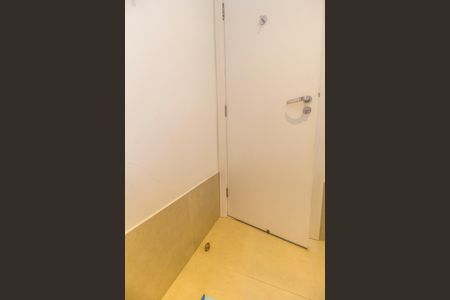 Casa de condomínio à venda com 385m², 4 quartos e 4 vagas Casa de condomínio à venda com 385m², 4 quartos e 4 vagasBanheiro da Suíte 4