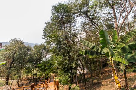 Casa de condomínio à venda com 385m², 4 quartos e 4 vagas Casa de condomínio à venda com 385m², 4 quartos e 4 vagasÁrea comum