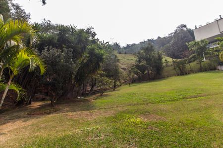 Casa de condomínio à venda com 385m², 4 quartos e 4 vagas Casa de condomínio à venda com 385m², 4 quartos e 4 vagasÁrea comum