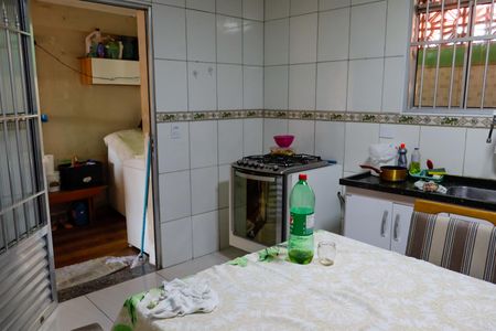 Casa à venda com 250m², 4 quartos e 1 vaga Casa à venda com 250m², 4 quartos e 1 vagaCozinha