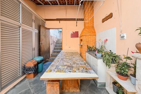 Casa à venda com 194m², 3 quartos e 2 vagas Casa à venda com 194m², 3 quartos e 2 vagasÁrea Externa e Churrasqueira
