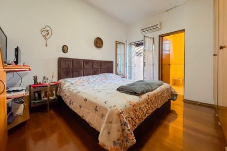 Casa à venda com 194m², 3 quartos e 2 vagas Casa à venda com 194m², 3 quartos e 2 vagasSuíte 1