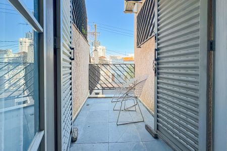 Casa à venda com 194m², 3 quartos e 2 vagas Casa à venda com 194m², 3 quartos e 2 vagasVaranda da Suíte 1