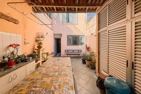 Casa à venda com 194m², 3 quartos e 2 vagas Casa à venda com 194m², 3 quartos e 2 vagasÁrea Externa e Churrasqueira