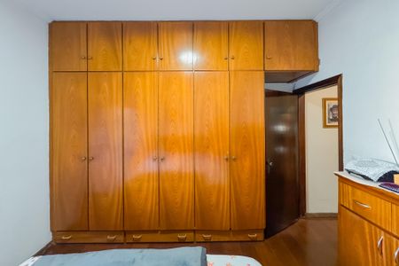 Casa à venda com 194m², 3 quartos e 2 vagas Casa à venda com 194m², 3 quartos e 2 vagasSuíte 1 - Armários