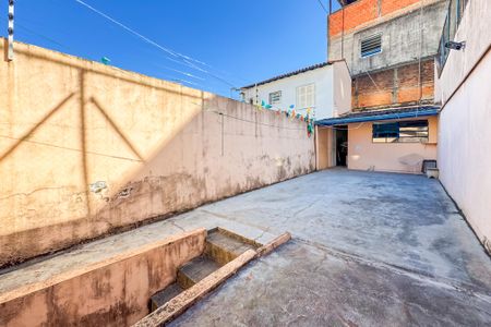 Casa à venda com 194m², 3 quartos e 2 vagas Casa à venda com 194m², 3 quartos e 2 vagasEdícula