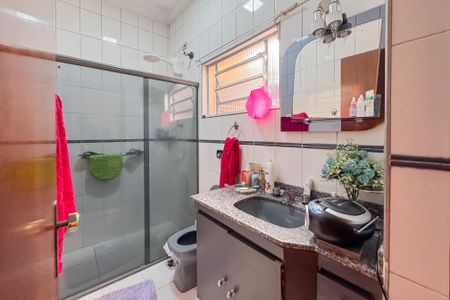 Casa à venda com 194m², 3 quartos e 2 vagas Casa à venda com 194m², 3 quartos e 2 vagasBanheiro da Suíte 2