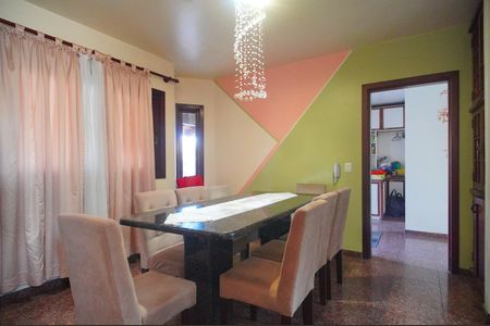 Casa à venda com 594m², 2 quartos e 3 vagasSala de Jantar