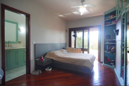 Casa à venda com 594m², 2 quartos e 3 vagasSuíte 1