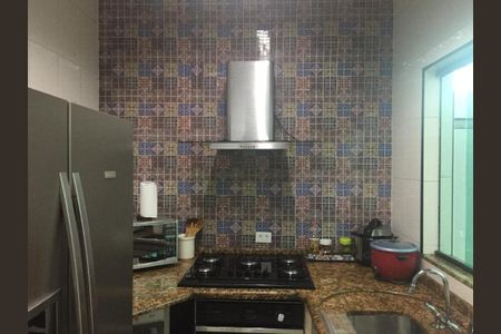 Casa à venda com 230m², 3 quartos e 5 vagas Casa à venda com 230m², 3 quartos e 5 vagasCozinha