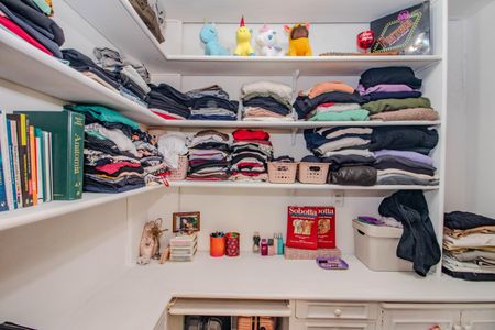 Apartamento à venda com 149m², 3 quartos e 2 vagasCloset do quarto 3